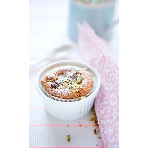 Pistachio Financiers / muffins with dried figs